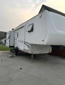 2005 KZ Sportsmen Fifth Wheel