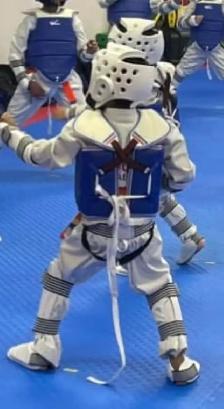 Black Belt Jung’s taekwondo- sparring gear size 5-7 year old - Photo 2