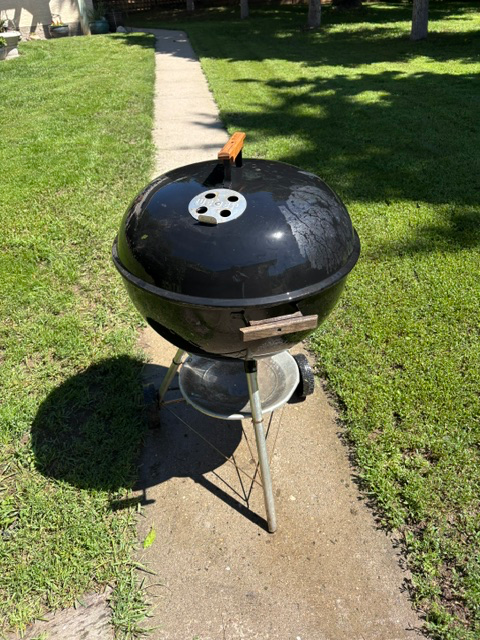 webber BBQ with cover /Moose Jaw