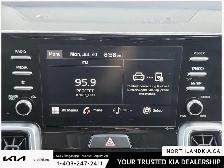 2021 Kia Sorento LX Plus - Photo 17