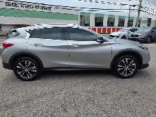 2017 Infiniti QX30 AWD Nav / PanoRoof / Leather / Rear Camera - Photo 9