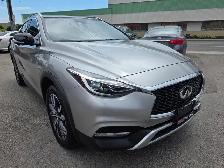 2017 Infiniti QX30 AWD Nav / PanoRoof / Leather / Rear Camera - Photo 10