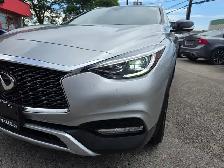 2017 Infiniti QX30 AWD Nav / PanoRoof / Leather / Rear Camera - Photo 13