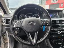 2017 Infiniti QX30 AWD Nav / PanoRoof / Leather / Rear Camera - Photo 18