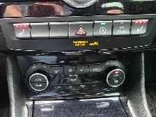 2017 Infiniti QX30 AWD Nav / PanoRoof / Leather / Rear Camera - Photo 21