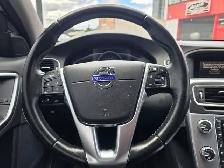 2018 Volvo V60 T5 AWD Sunroof / Leather / Rear CAM - Photo 17