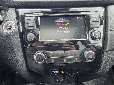 2019 Nissan Rogue AWD SV PanoRoof / Rear Camera - Photo 19