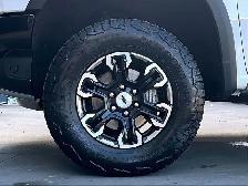 2025 Chevrolet Silverado 1500 3LT ZR2 - Photo 9