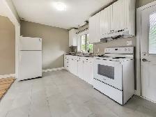 Beautiful 2 Bedroom Townhome in Orangeville - Photo 8