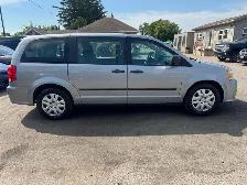 2017 Dodge Grand Caravan CANADA VALUE PACKAGE, NEEDS ALTERNATOR, - Photo 6