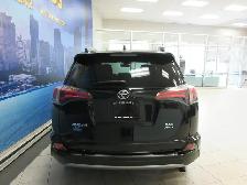 TOYOTA RAV4 2017 XLE AWD JAMAIS ACCIDENTE TOUT EQUIPE TOIT OUVRA - Photo 6