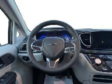 2023 Chrysler Pacifica Touring L - Photo 14