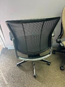 Humanscale Liberty Task Chair-Excellent Condition-Call us! - Photo 4