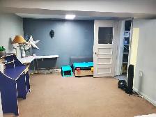 1 room near Erindale station road and Dundas near Westdale mall - Photo 2