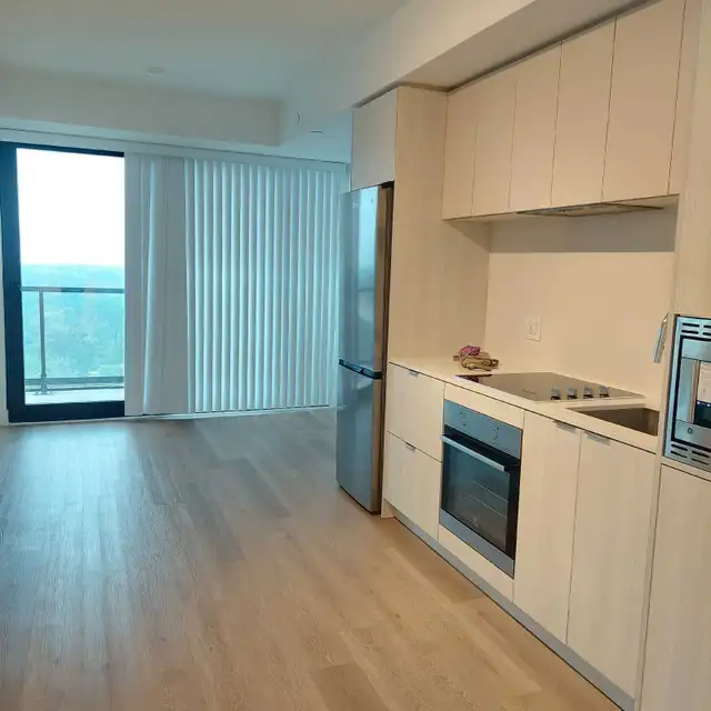 condo unit in apartment building in Mississauga