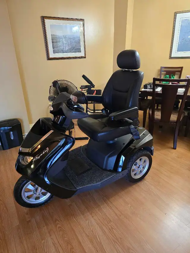 royal 3 mobility scooter