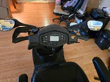 royal 3 mobility scooter - Photo 3