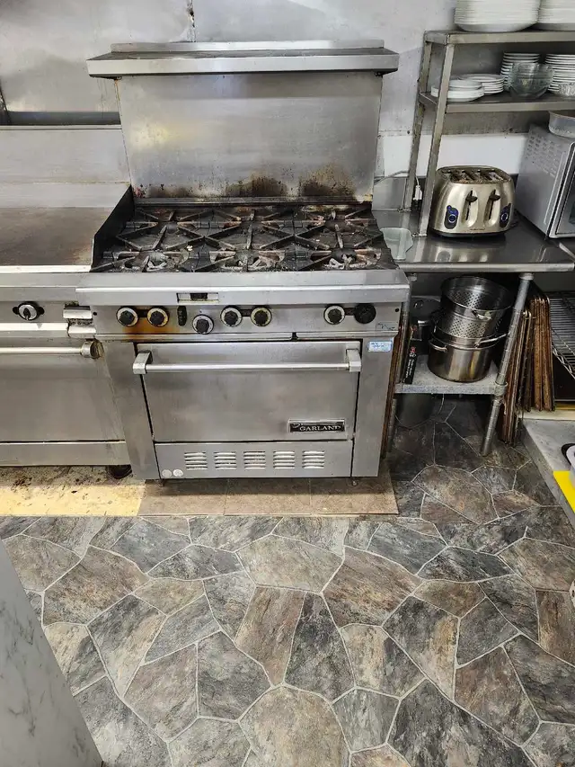 Garland 6 Burner gas Stove/Oven