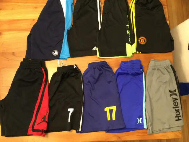 Vêtements garcon 7-8 ans