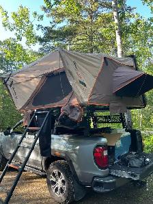 ROOFTOP TENT or TRUCKBED TENT (VERY SPACIOUS) - SLEEPS 4 COMFORT