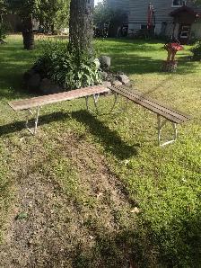 Two wood and metal benches - Photo 4