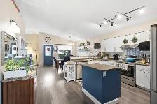 Beautiful 5bdrm3bth family home in the heart of Kildonan Meadows - Photo 3