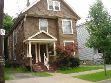 Spacious main floor 3 BR flat a few doors from Dal Library