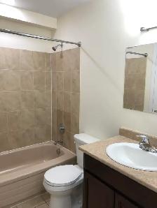 1BR w/ Balcony-249 Windmill Unit 530-NOW/Aug 1st - Heat/Wat/PK - Photo 7