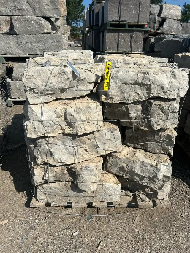 Peninsula Grey Armour Stone