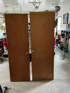 Wooden doors for indoor.