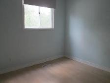Available August 1st , Pioneer Drive Townhouse with 1 room - Photo 2
