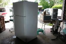 Frigo frigidaire réfrigérateur fonctionnel 100$