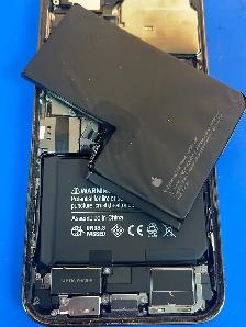iPhone Battery Replacement - Photo 3
