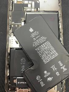 iPhone Battery Replacement - Photo 4