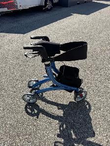 Medline rollator walker new - Photo 3