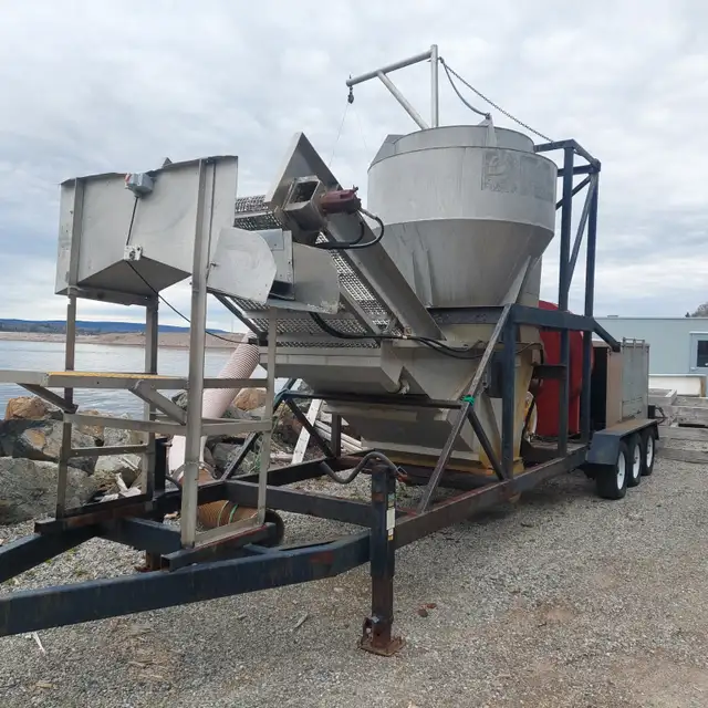 Fish Unloader