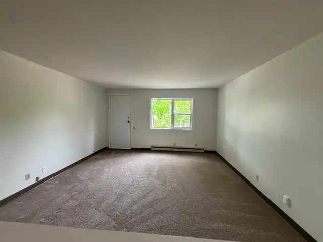 2 Bedroom Quiet Maples Community