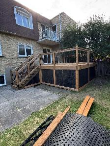 Aide-menuisier – Patios 20 à 25$/h - Photo 4