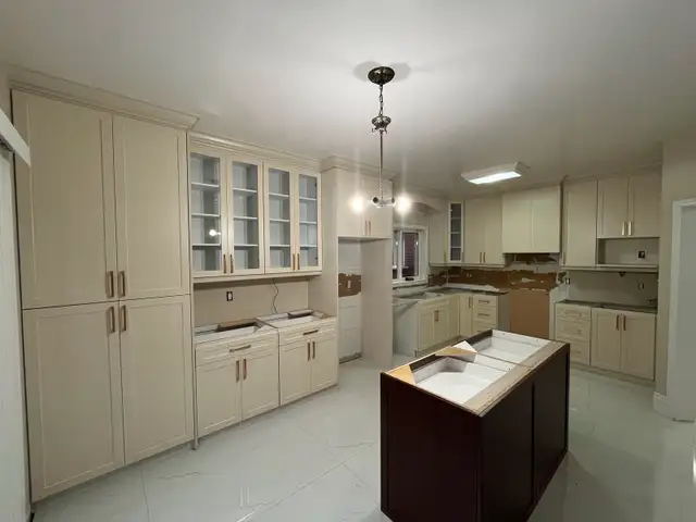 luxury kitchan cabinets