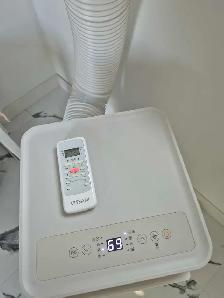 window air conditioner - Photo 2