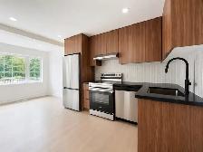 2 Beds 1 Bath Apartment for Rent - $2295 - Dufferin & Eglinton - Photo 2