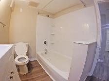 1 Bedroom Apartment - All inclusive/Newly renovated/Clean/Cozy - Photo 10