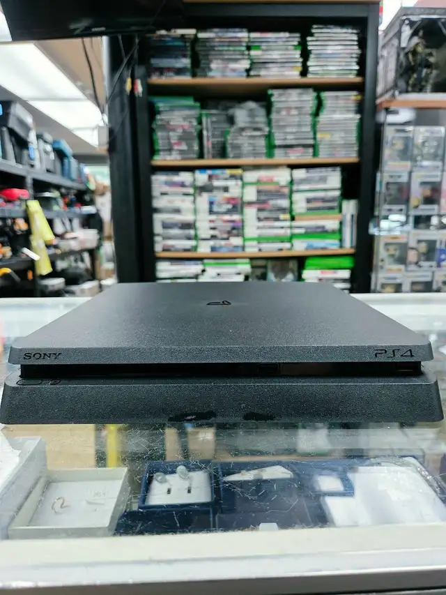 PS4 slim