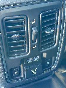 2017 Jeep Grande Cherokee Limited 4WD - Photo 9