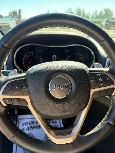 2017 Jeep Grande Cherokee Limited 4WD - Photo 12