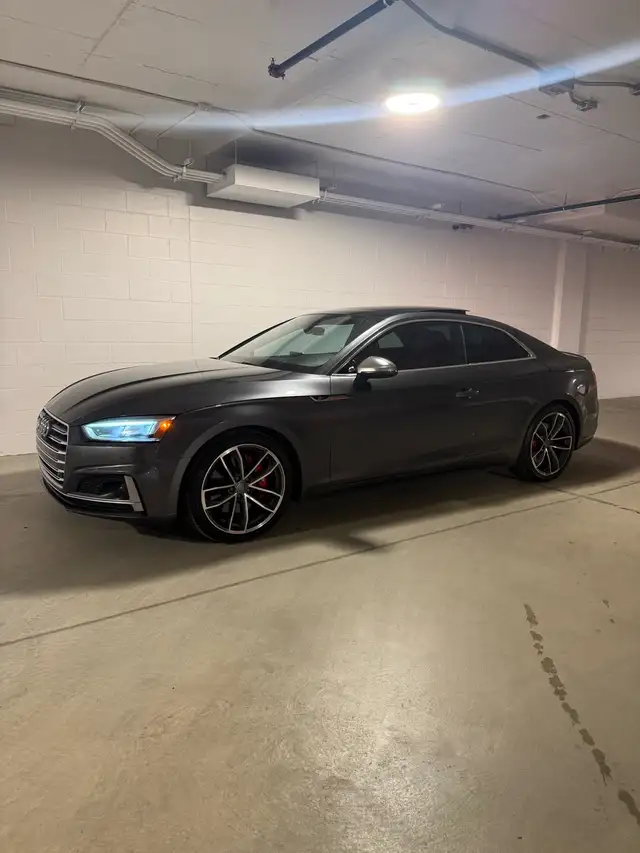 AUDI S5 COUPE - INTÉRIEUR ROUGE - APPLE CARPLAY AWD