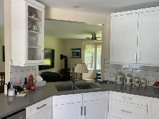 4 Bed FULLY FURNISHED - 1202 Loyalist - Photo 3