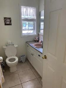 4 Bed FULLY FURNISHED - 1202 Loyalist - Photo 5