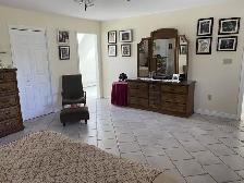 4 Bed FULLY FURNISHED - 1202 Loyalist - Photo 9