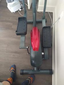 Machine elliptique (équipement d'entrainement) - Photo 3